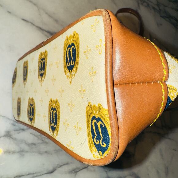 2015 Disneyland Club 33 Logo Dooney & Bourke Letter Carrier Handbag Crossbody LE - Picture 10 of 13